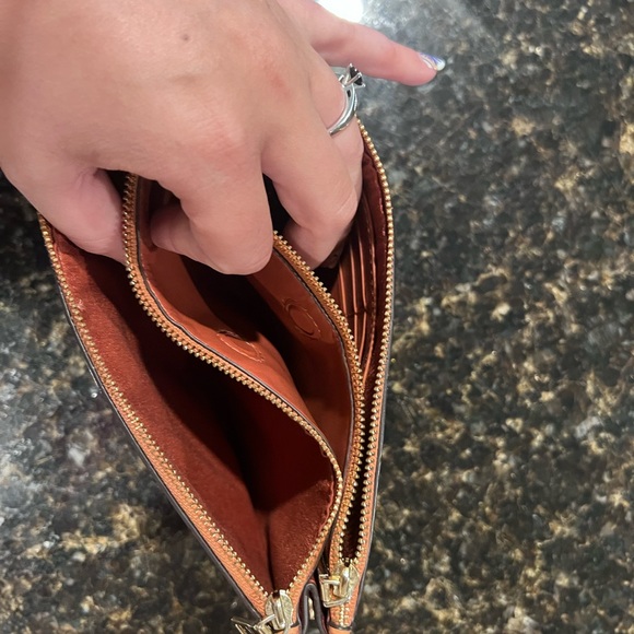 Authentic Coach wristlet - Picture 3 of 7